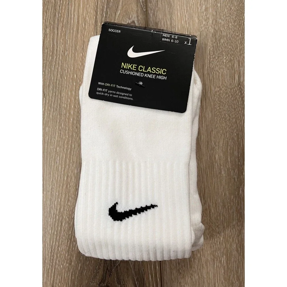 NWT Nike Classic Cushioned Knee High Soccer Socks White, Men’s 6-8 Women’s 6-10